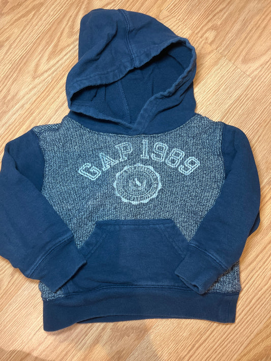 178 Gap 2t boys (fits like 18-24) hooded sweatshirt VGUC