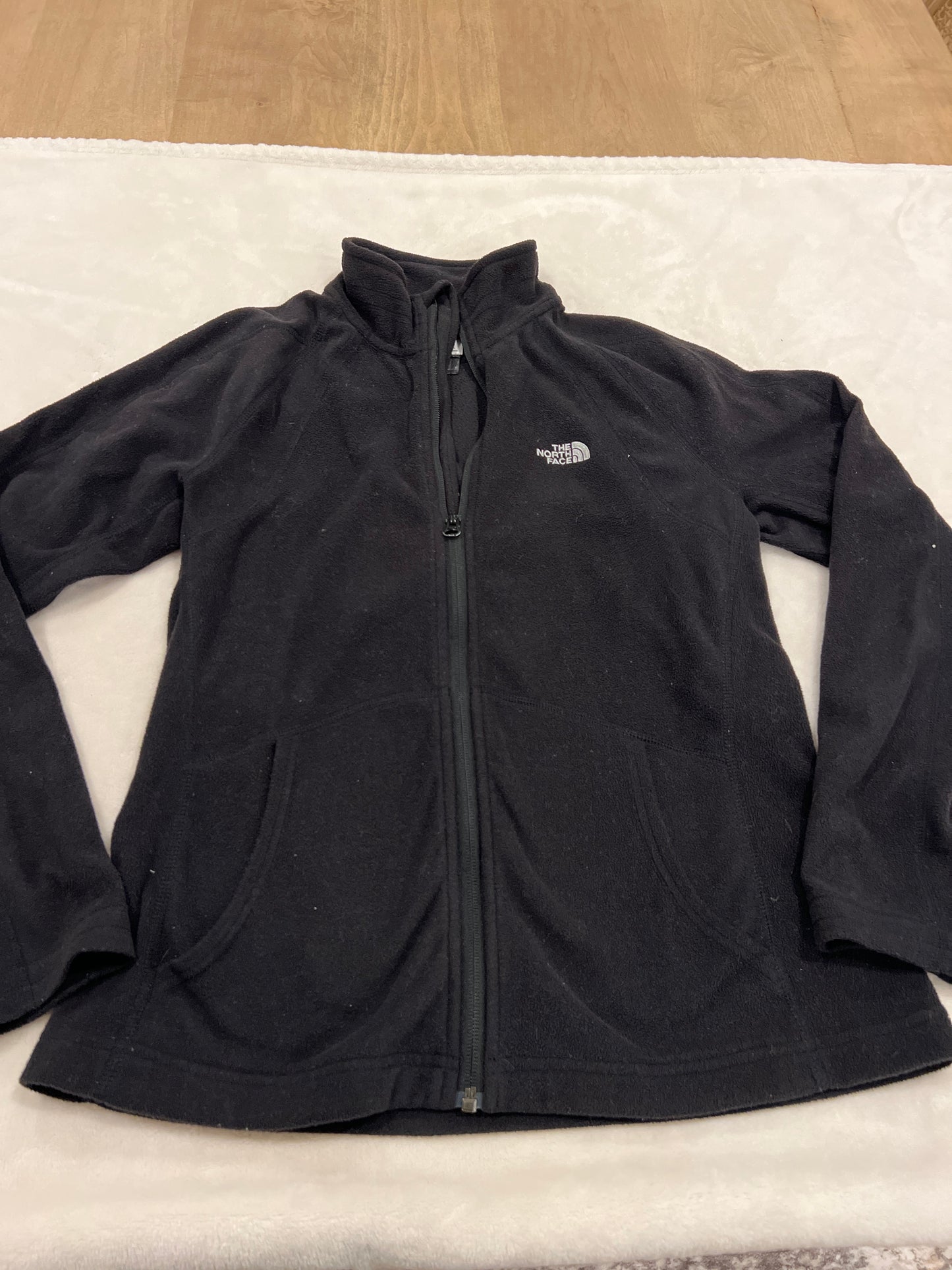 #92A woman northface lightweight jacket guc