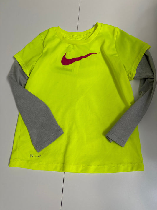 #133 Girls Sz 6X Nike Dryfit Shirt