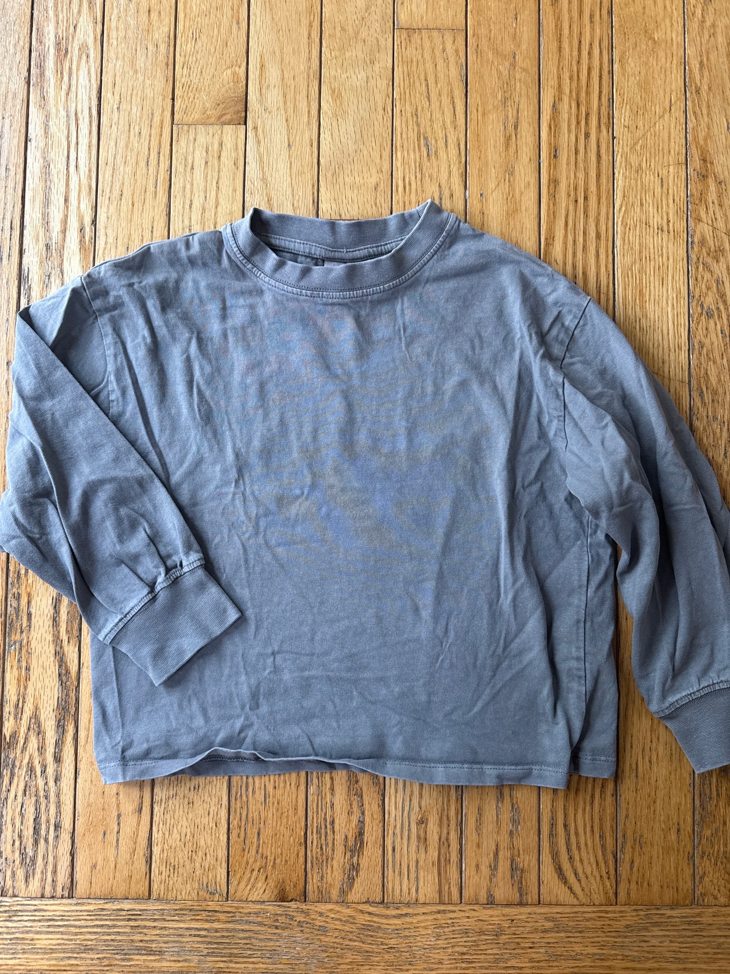 178 Zara size 7 girls cropped grey shirt (super cute on!) VGUC