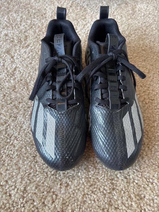 Seller #62 Boys Adidas black/silver soccer cleats sz 5 EUC