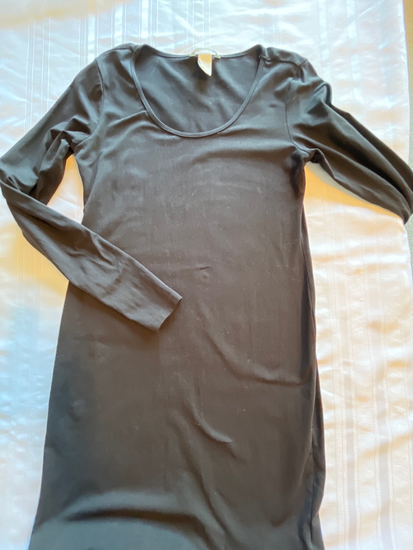 #57  Women’s M scoop neck little black dress EUC