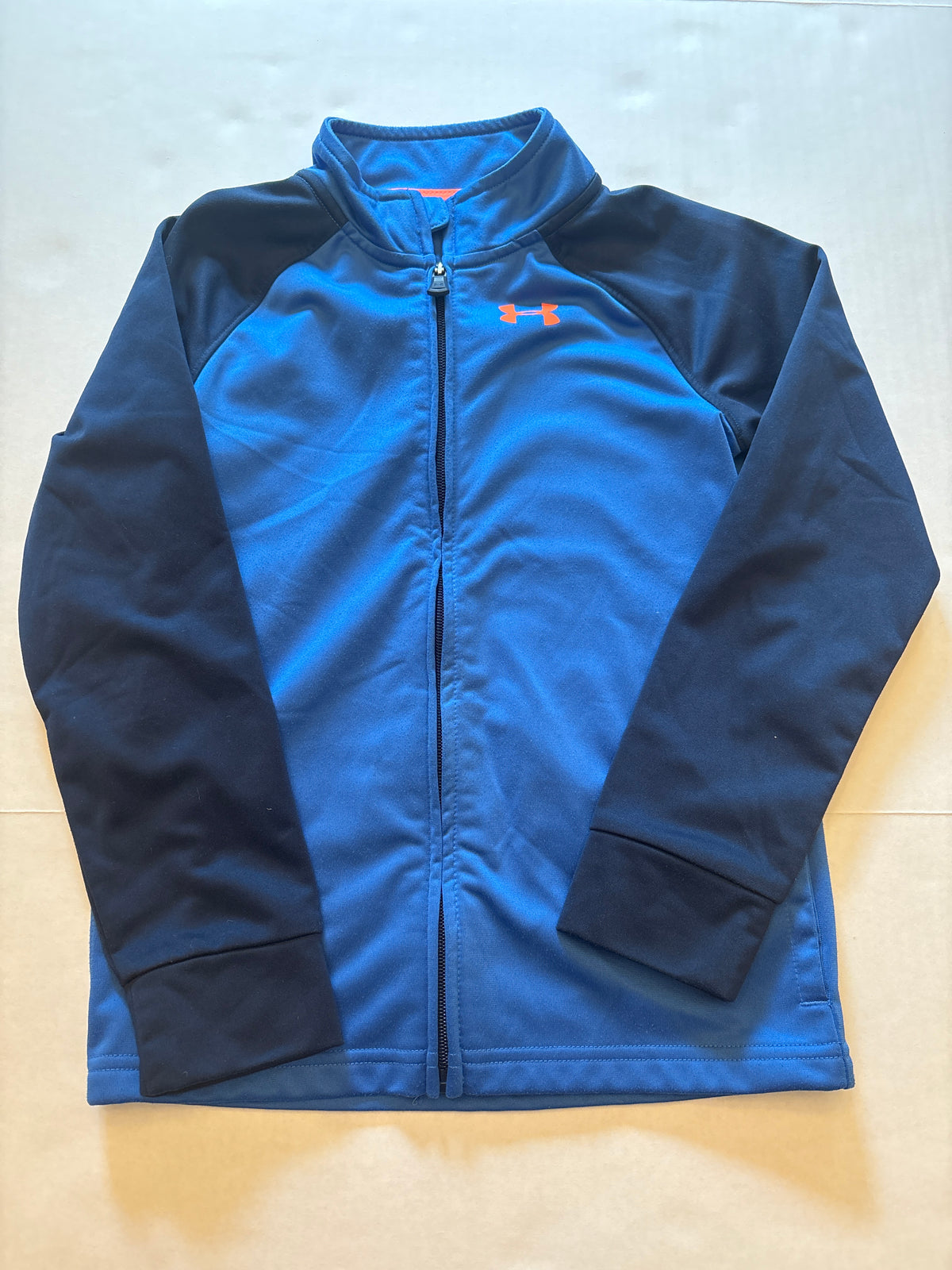 Seller 118 VGUC Boys Armor track jacket. Size 7