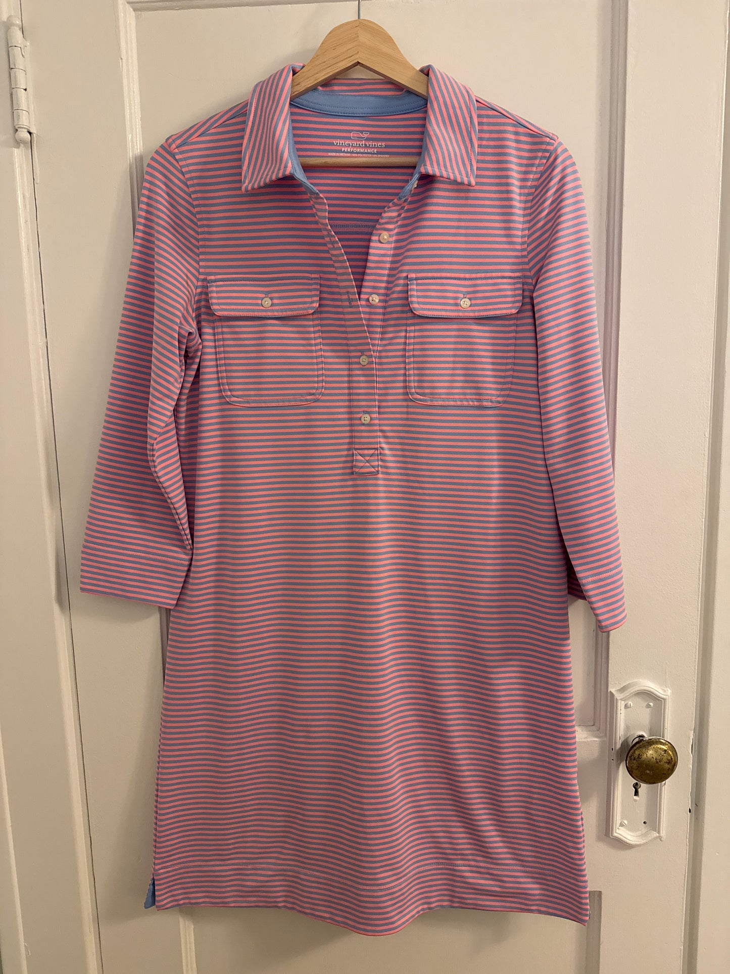#152 - Vineyard Vines Striped Performance Shirt Dress – Small