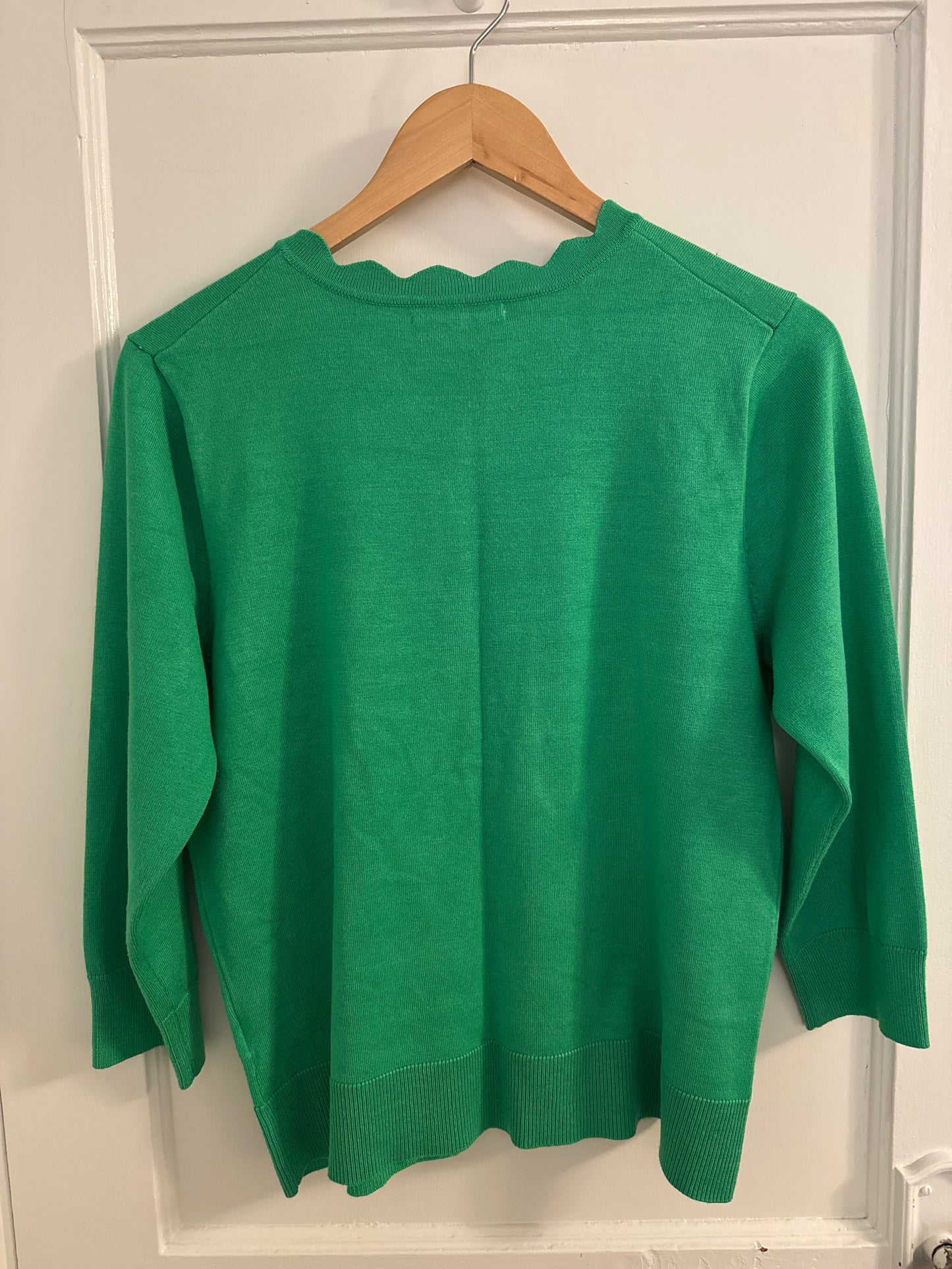 #152 - PRICE REDUCED Cable & Gauge Kelly Green Scalloped Cardigan – XL