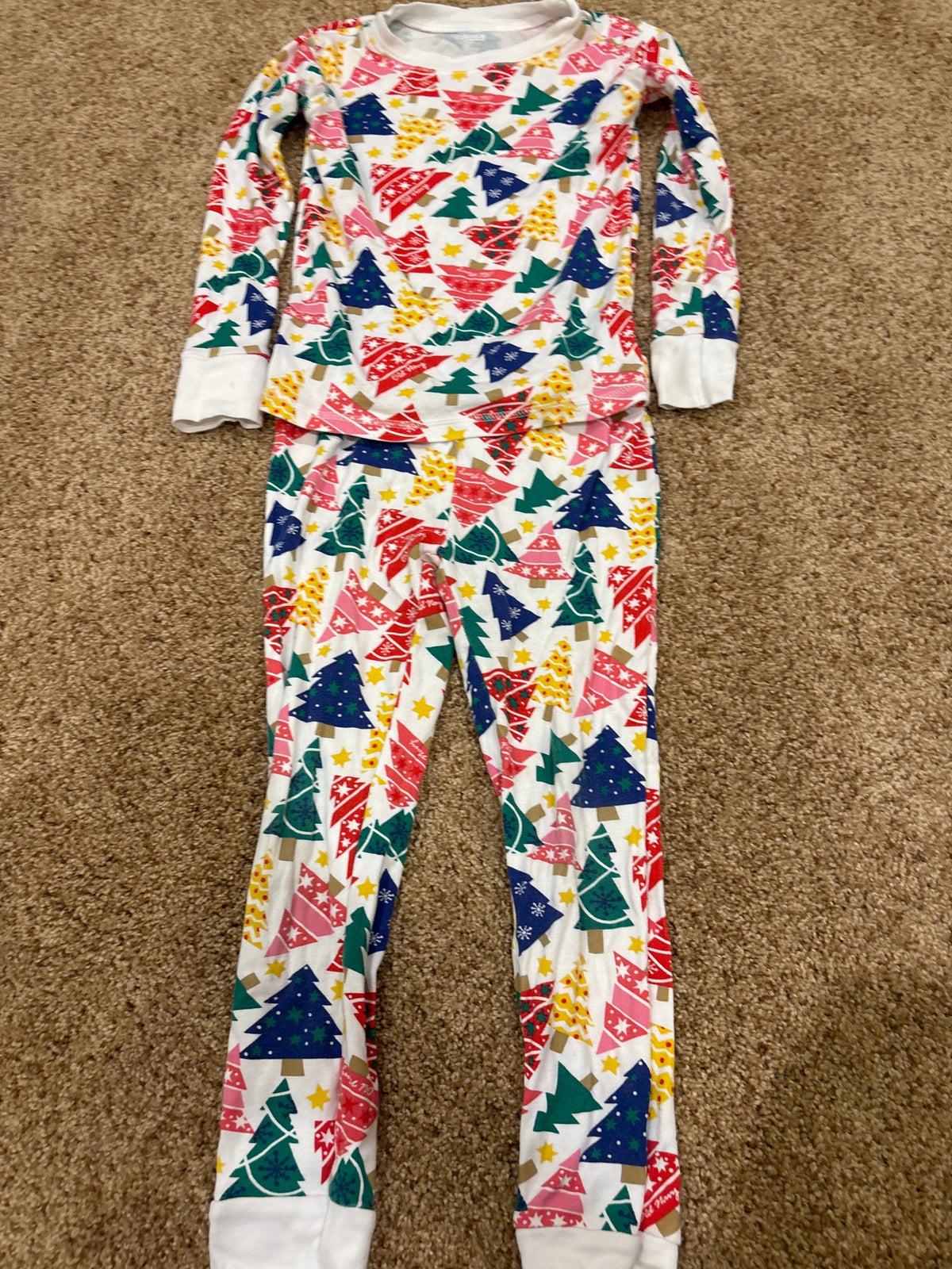 #47, girls size 6, Old Navy holiday tree pajamas