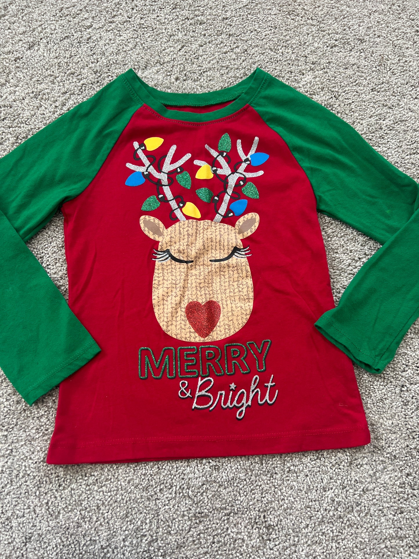 #99 Girls Holiday LS Tee Size XS (4-5)