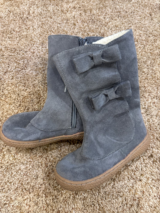 #47, Livie & Luca grey boots Kids Size 8