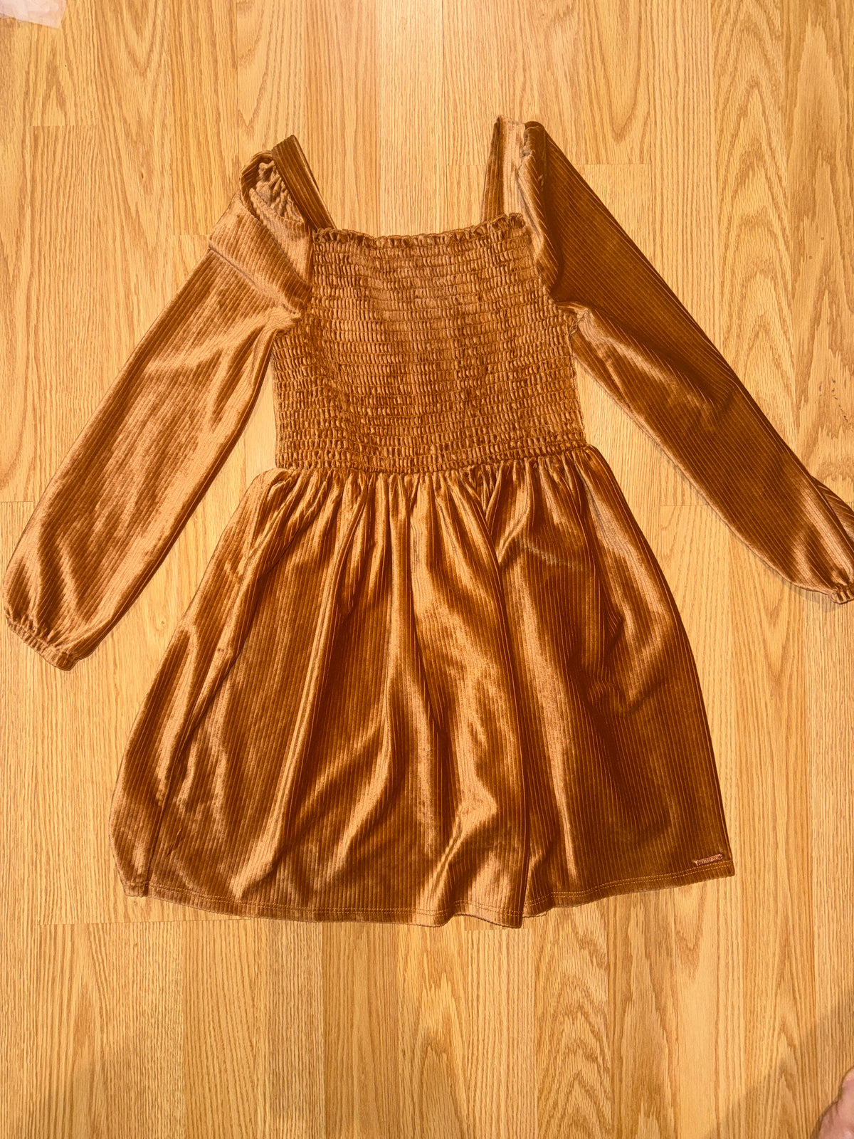 #87 tahari girls size 7/8 velour ribbed dress EUC