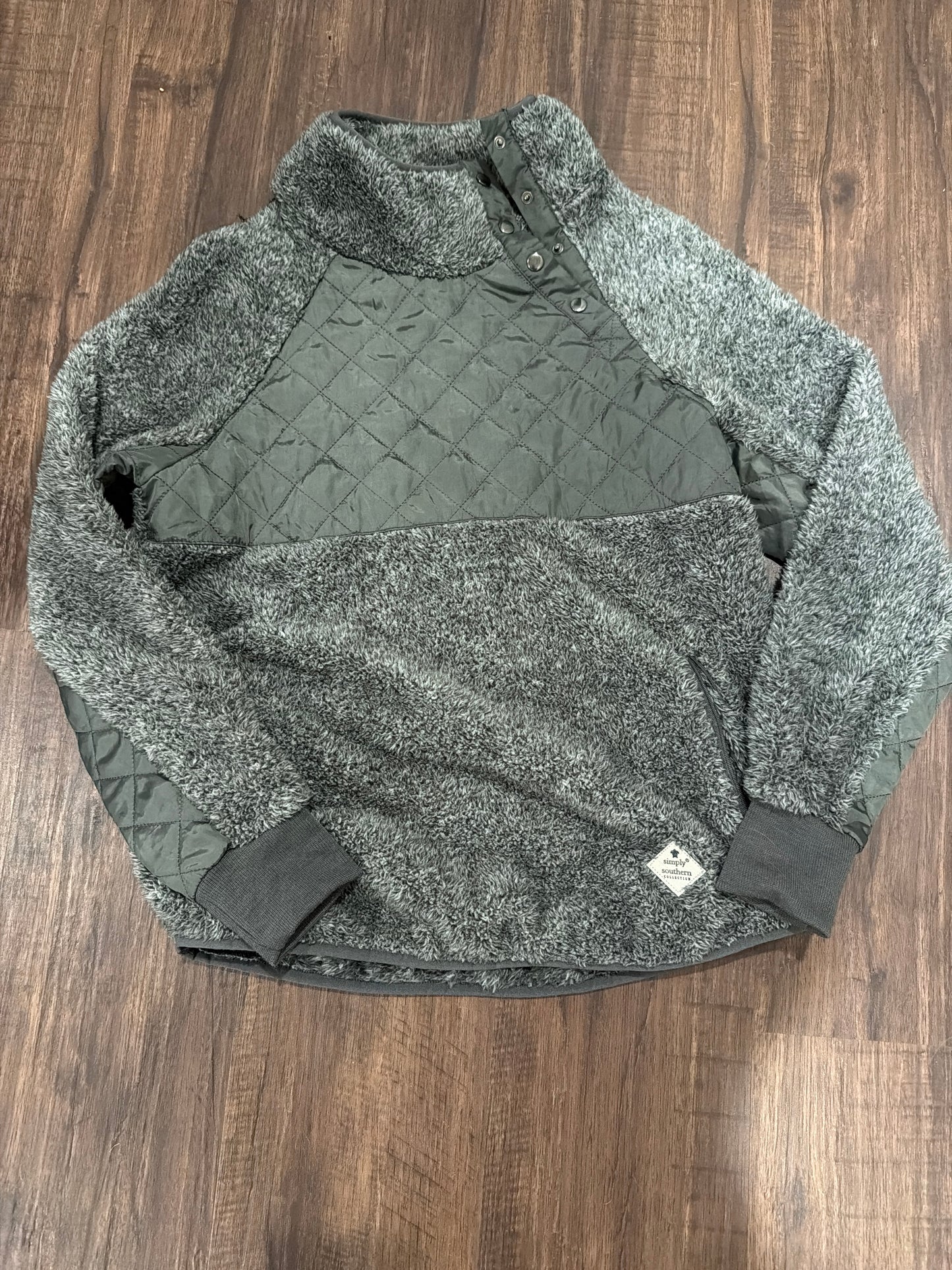 #107 like new womens small Simply Southern fleece long sleeve top