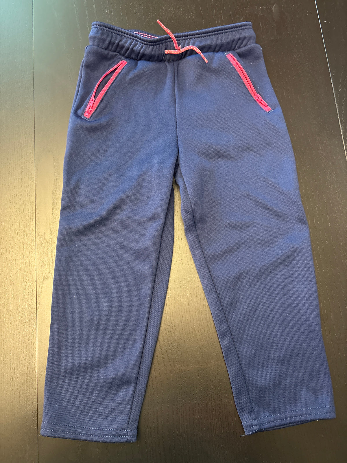 #166 girls Oshkosh 4T fleece pants