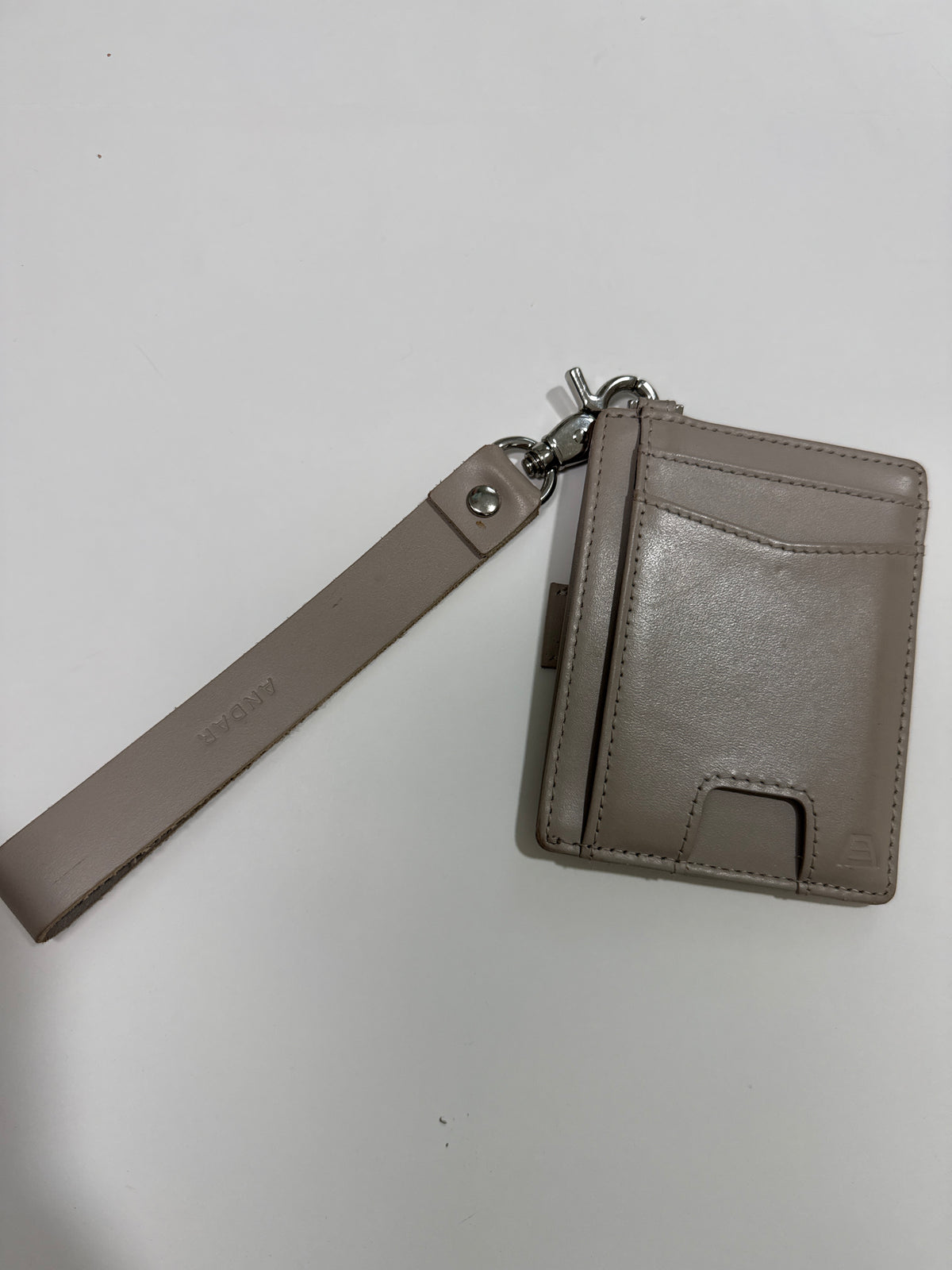 #64 Andar Denner Wallet