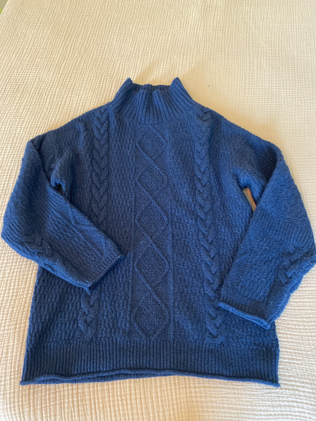 #63-Universal thread navy blue sweater-size small