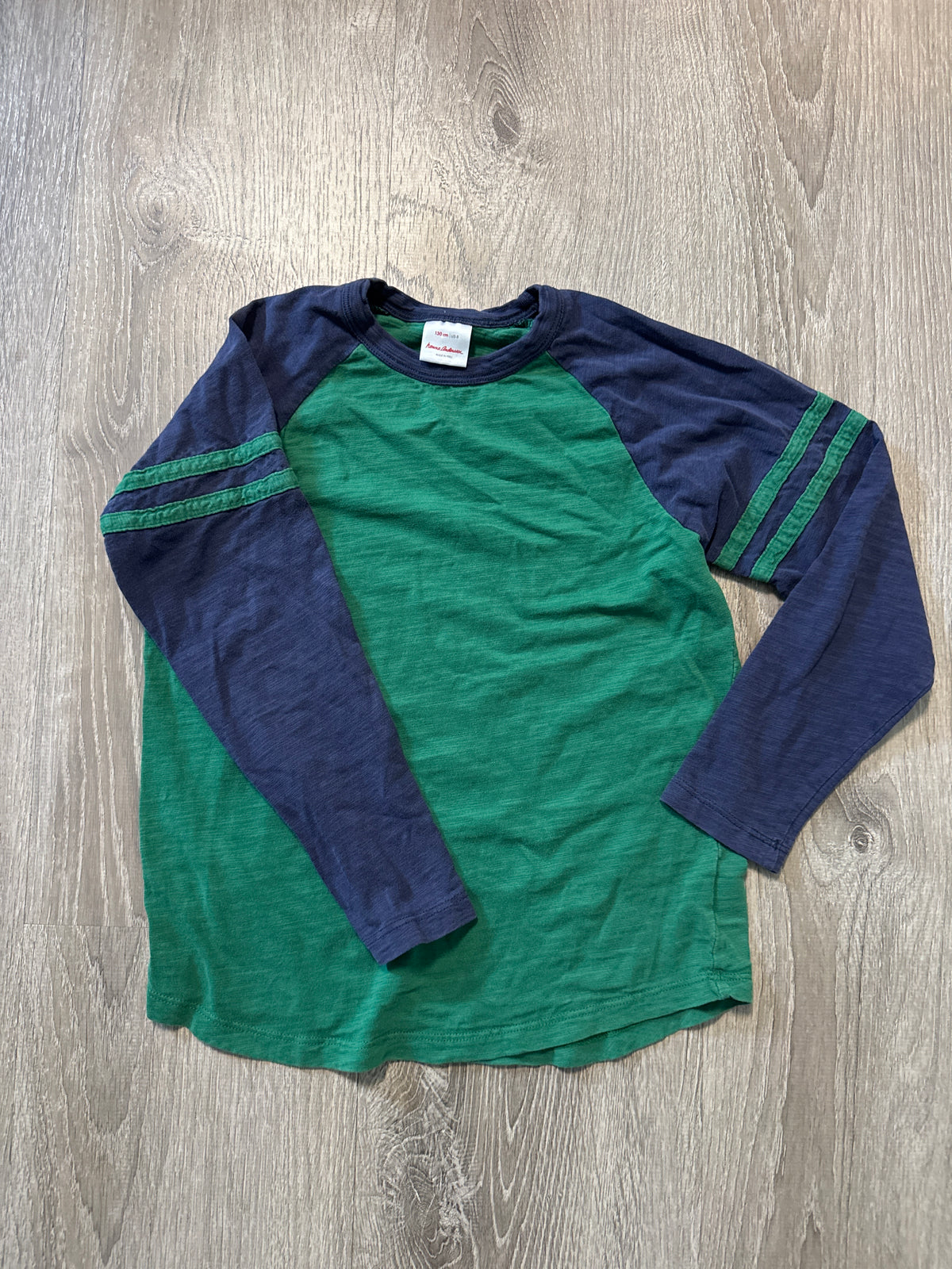 #149 Boys Hanna Andersson size 8 long sleeve green and navy tshirt