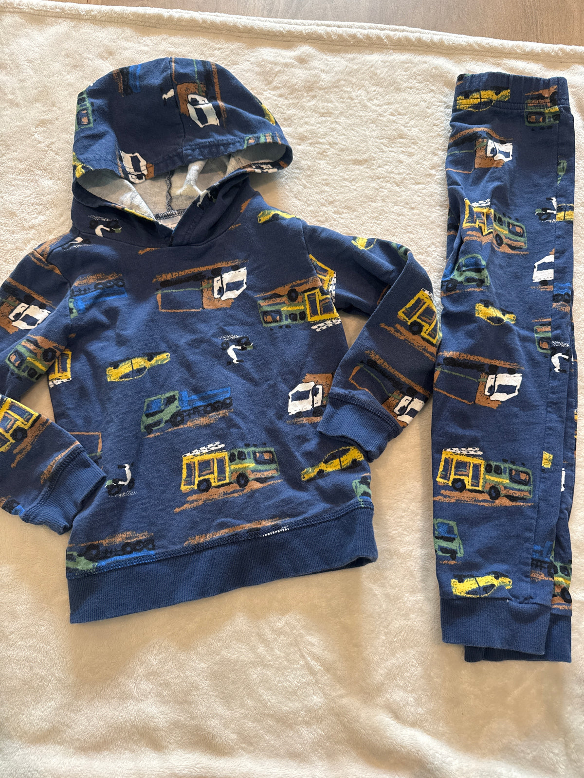 #81 Boys 5 Carters trucks set