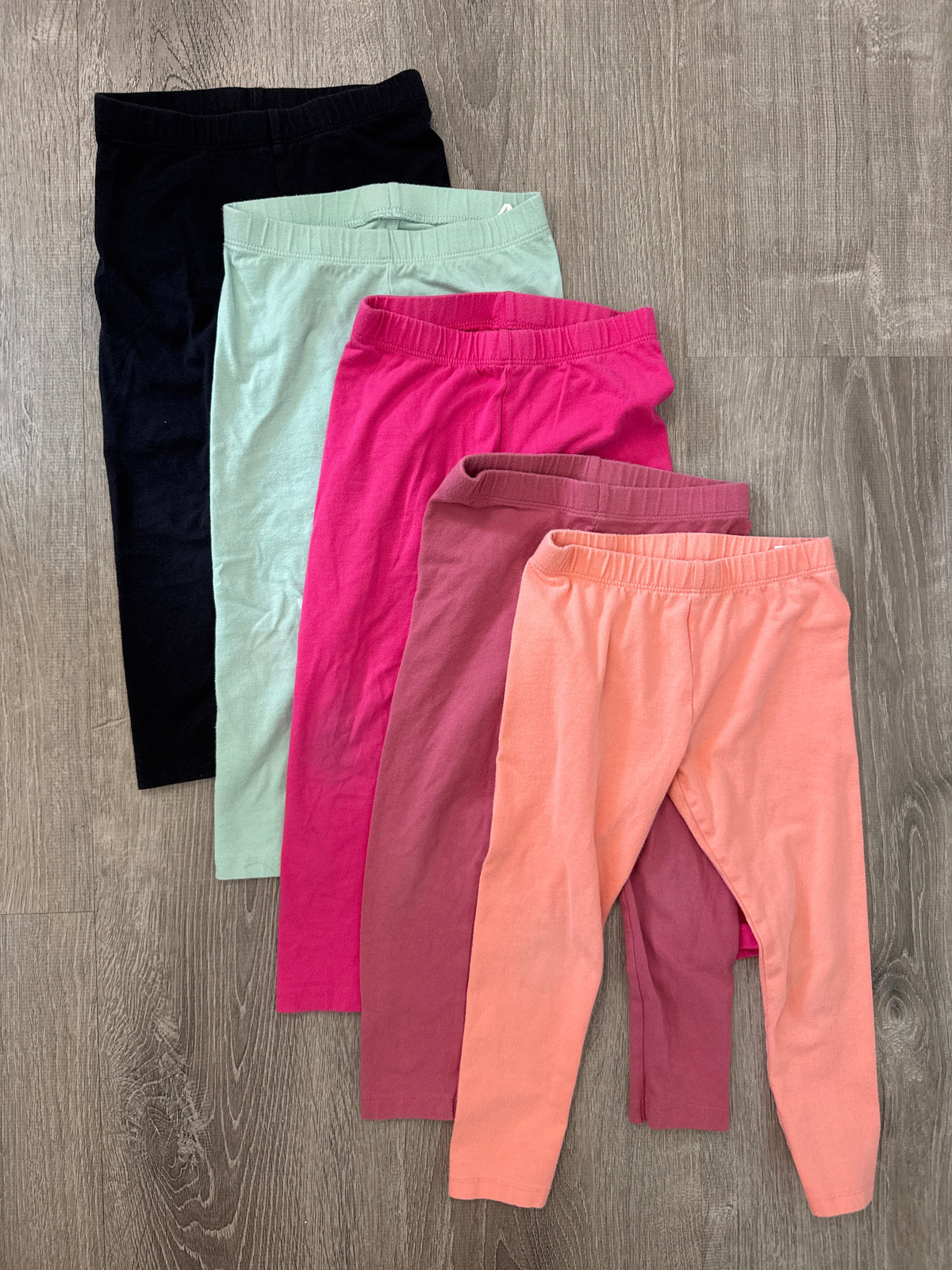 #149 Girls jumping beans 4T leggings