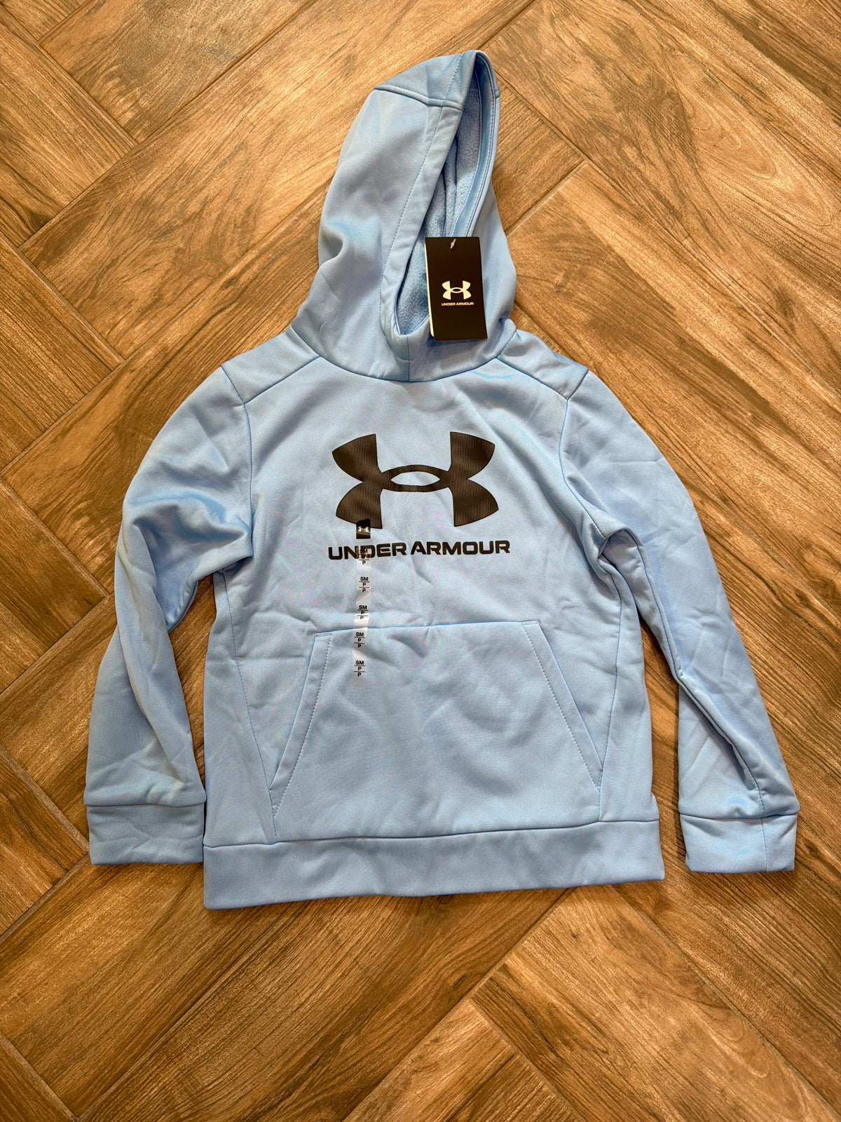 #198 NWT boys size small UA Hoodie