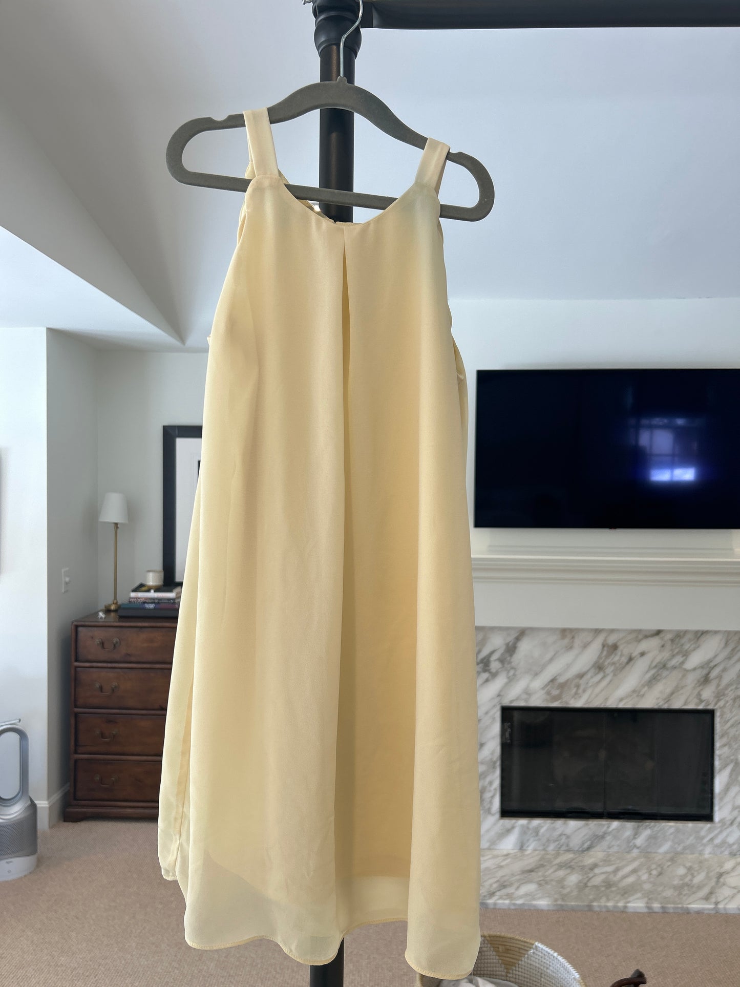Light yellow size 10 dress 45224