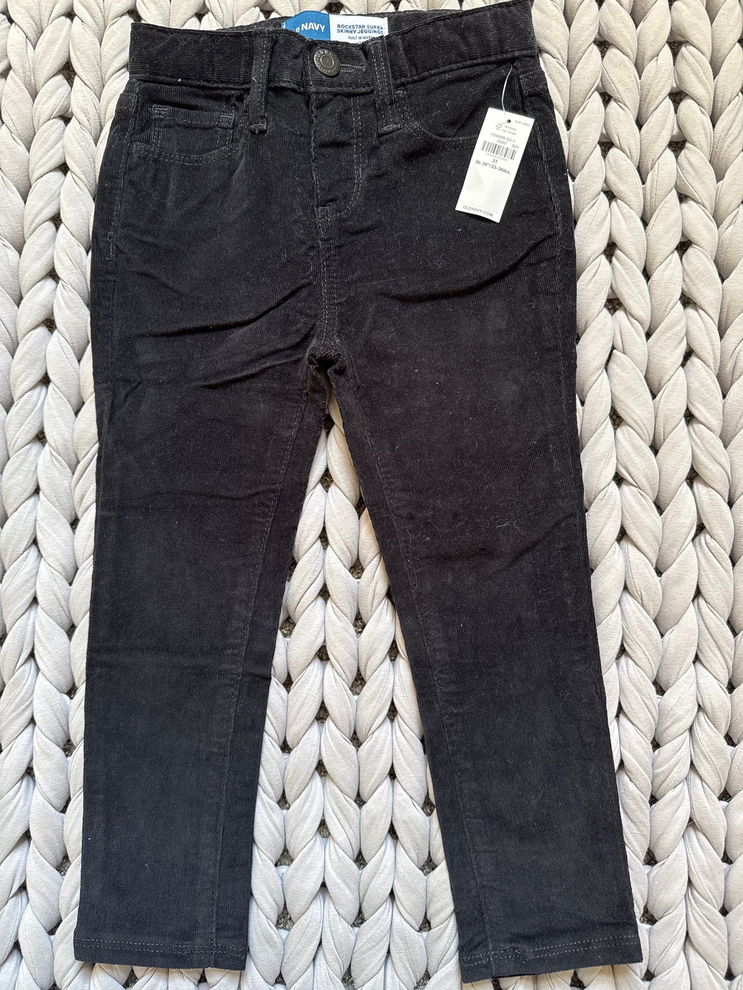 Seller #127 Old Navy  jeggings NWT girls size 3T