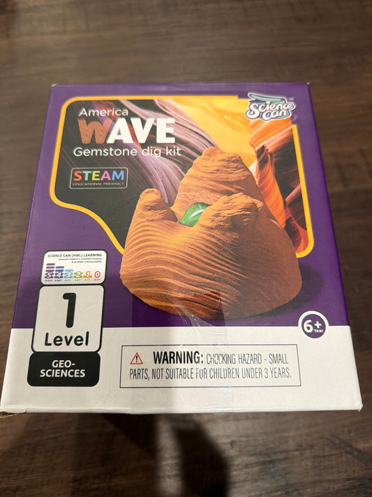 #107 new Science Can gemstone dig kit