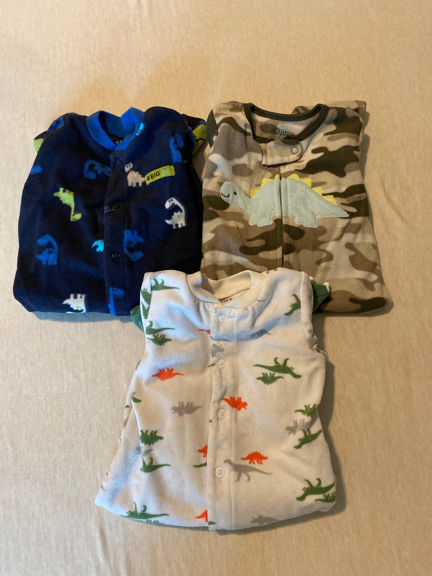 Seller #86 Carters zipper sleepers (3-6 month)