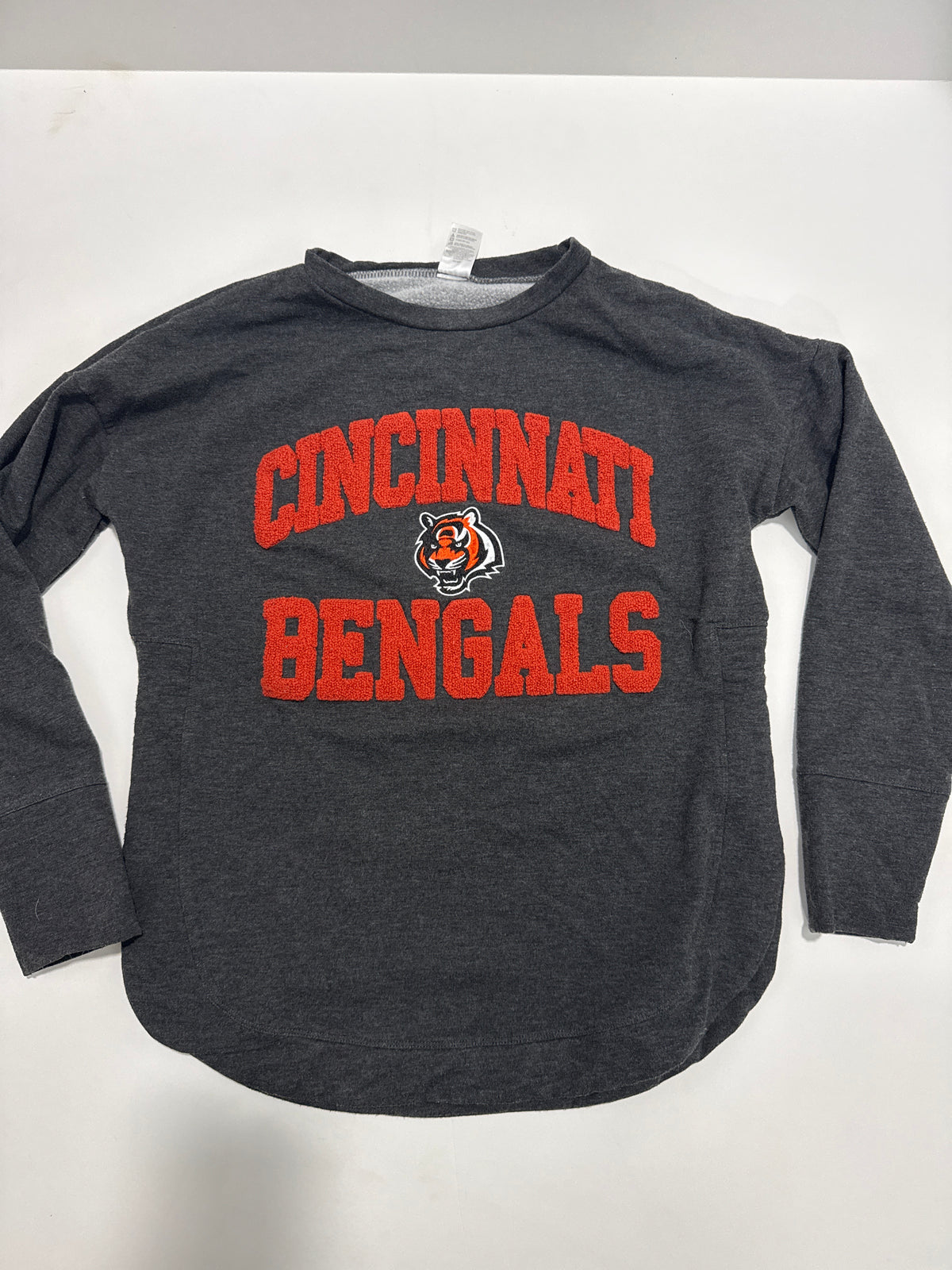 #64 Womens Cincinnati Bengals Dolphin Side Hem Sweatshirt Size S