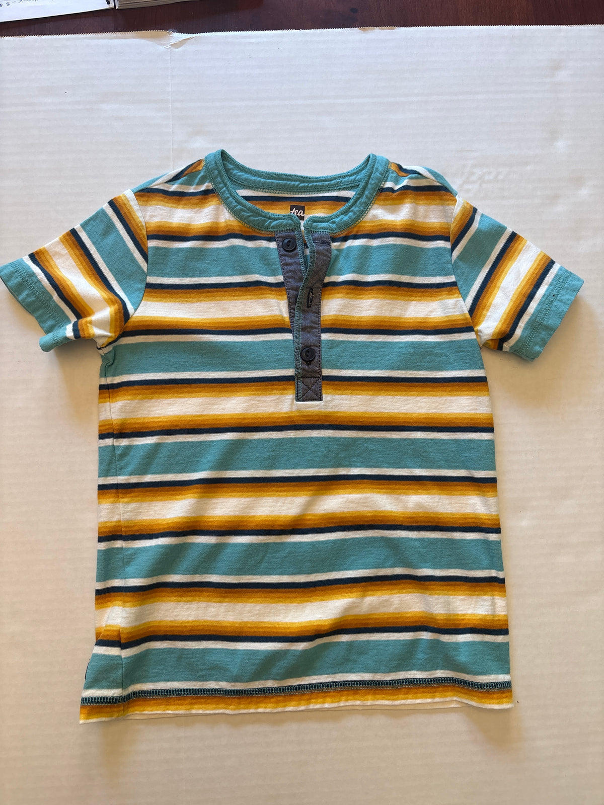 Seller 118 EUC Boys Tea Collection tshirt. Size 7 (fits like 6/7 IMO)