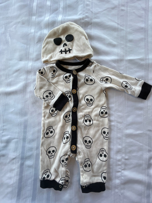 #57  Boys 0-3 mo romper and hat EUC