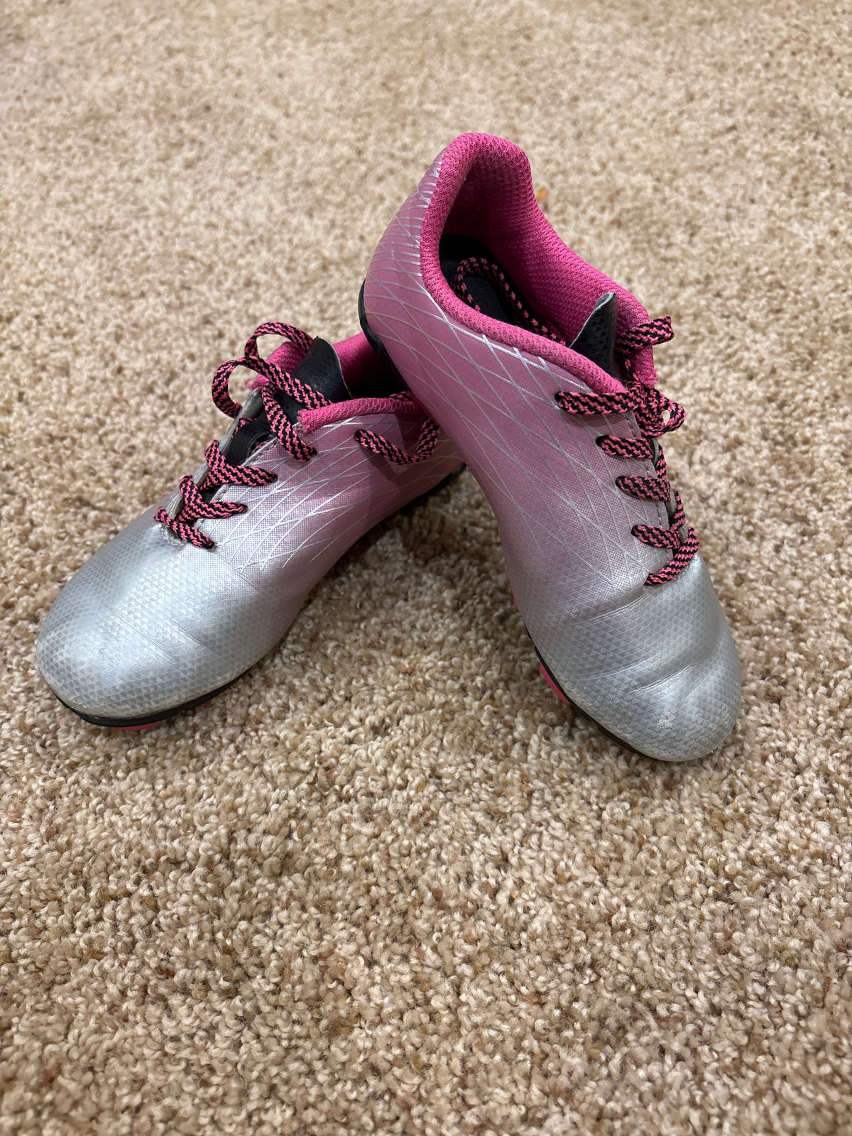 #47, girls size 10, DSG silver/pink soccer cleats