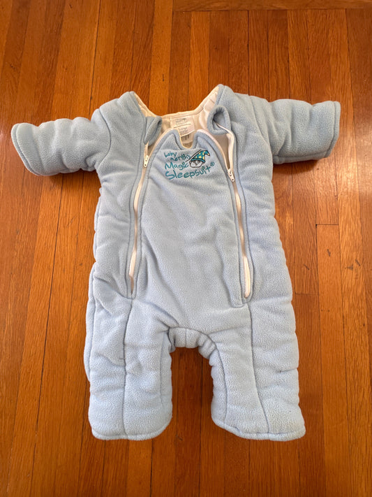 Seller #127 Magic sleep suit size large