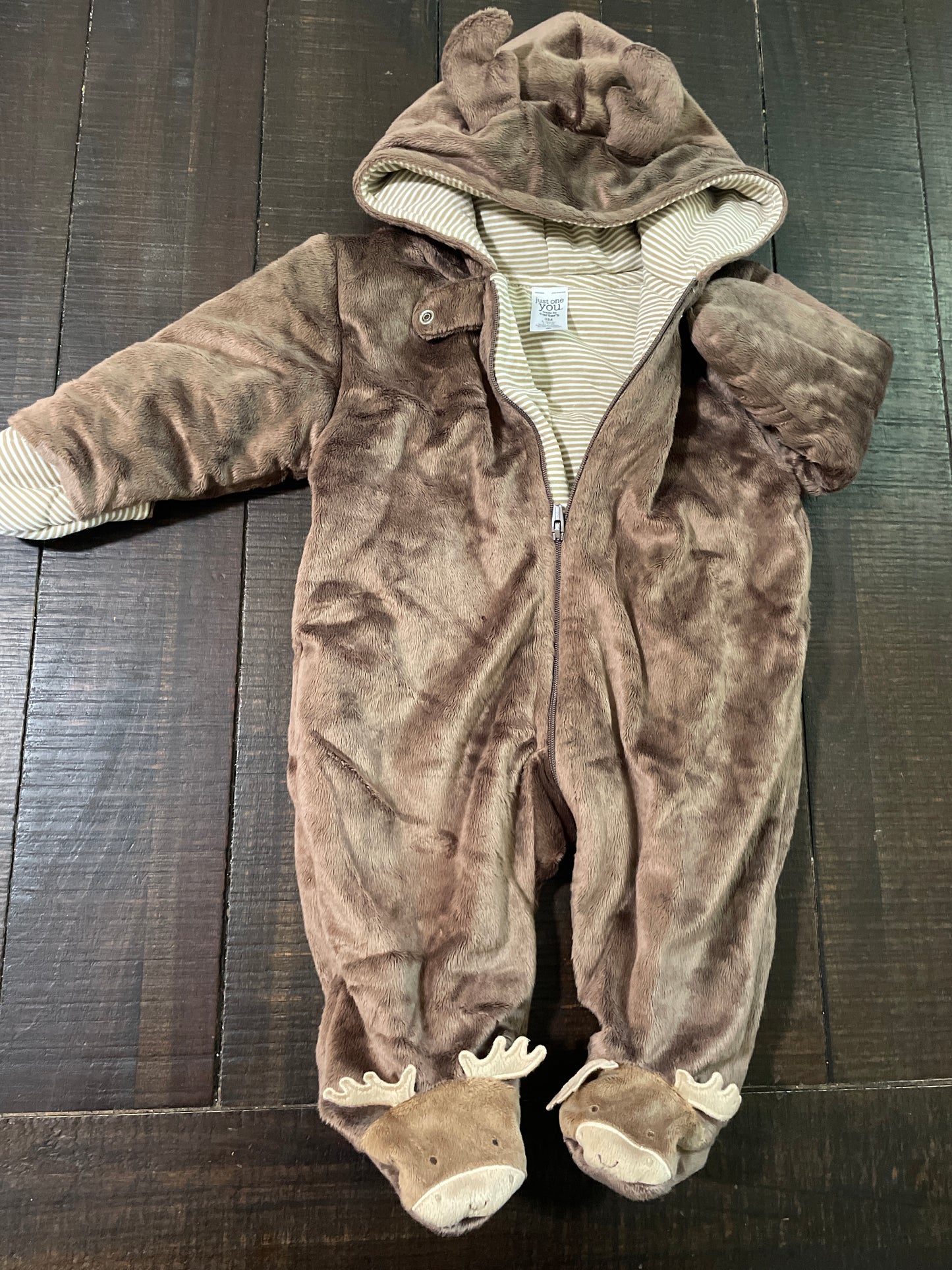 Seller #121 the cutest cozy bunting snow suit 3month