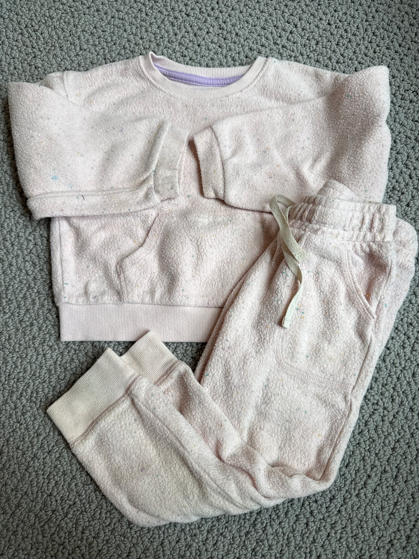 Seller 8 - girls 3T Cat & Jack sweatsuit