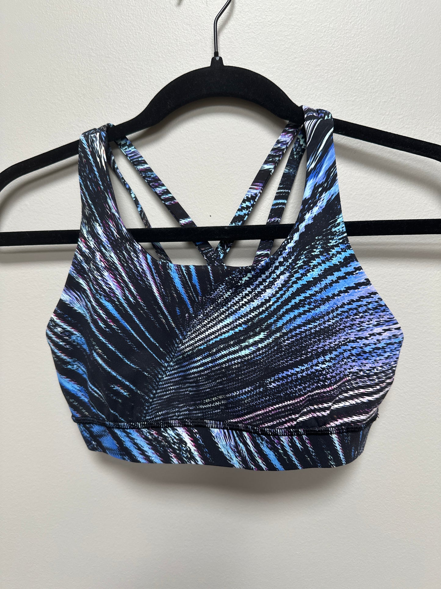 #130 Lululemon Sports Bra Sz 6