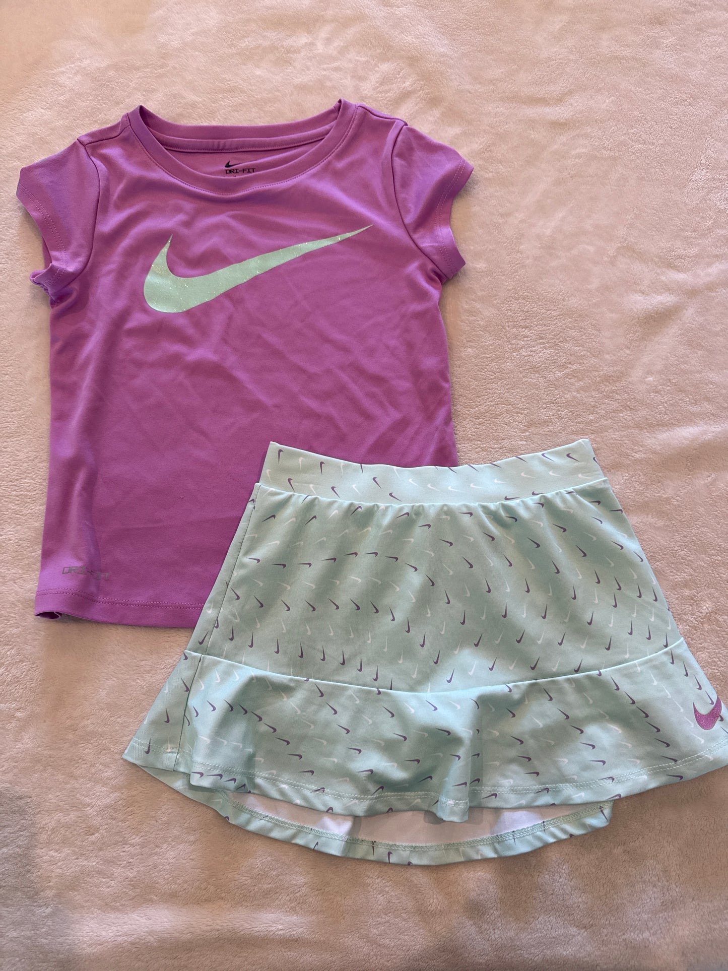 #46 Girls 5 (says 5-6yr) Nike outfit teal/purple skirt as shorts dryfit material euc