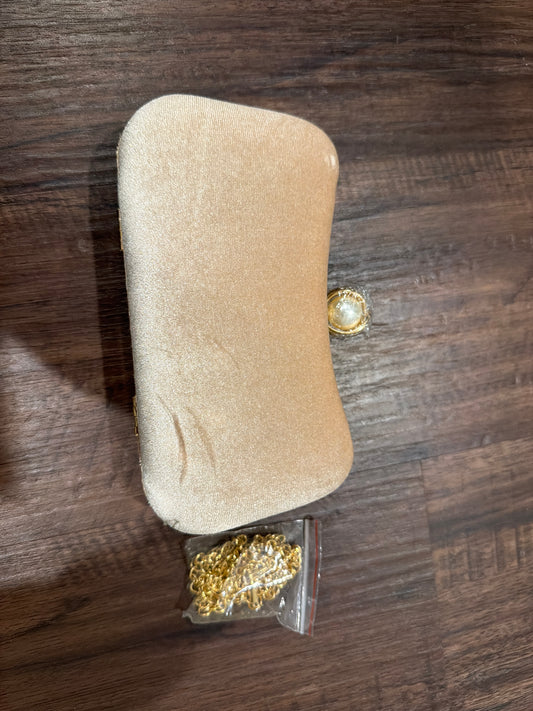 #107 new velvet clutch with gold chain