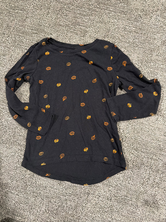 #133 girls old navy XS 5 pumpkin shirt