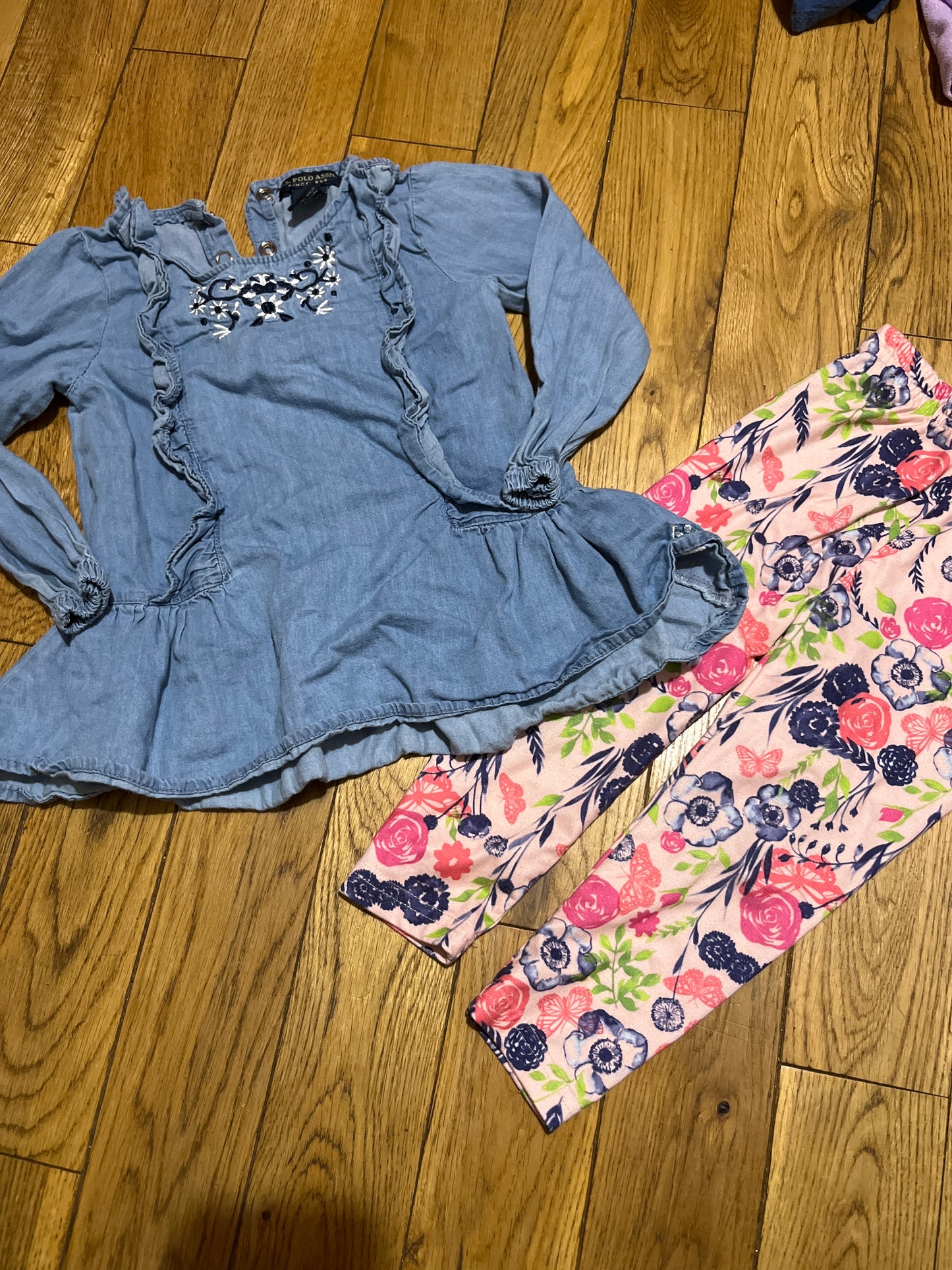 Seller 67 - denim flower outfit 2