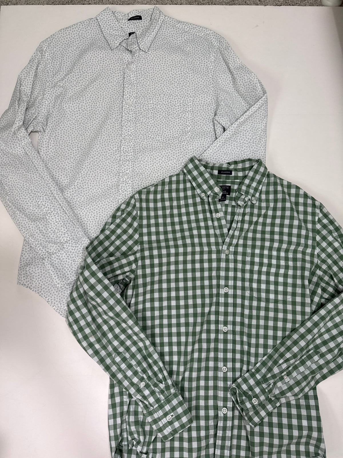 #64 J. Crew Classic Fit Button Down Set Size M