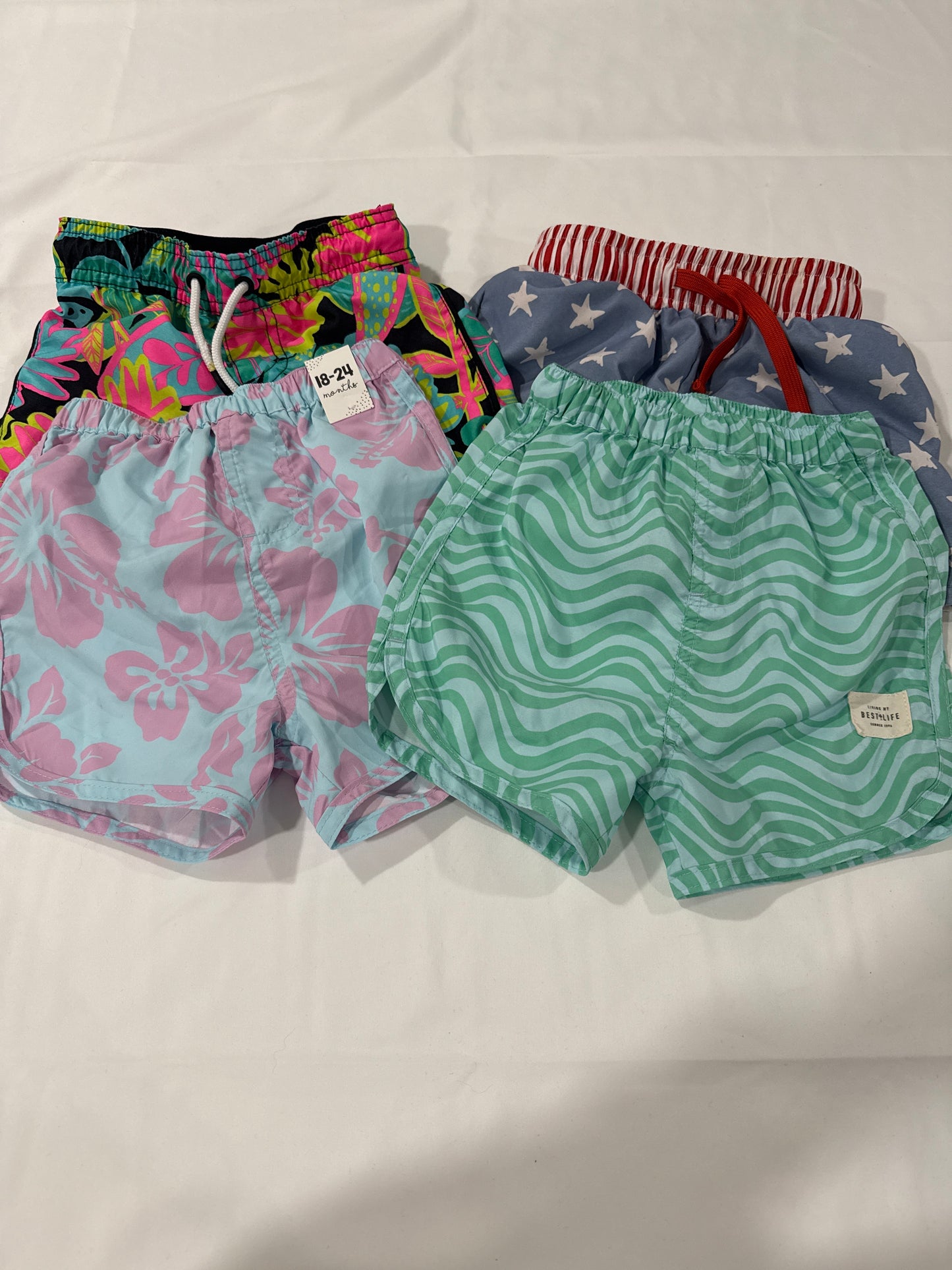 Seller 16 lot of 4 swim trunks 3t