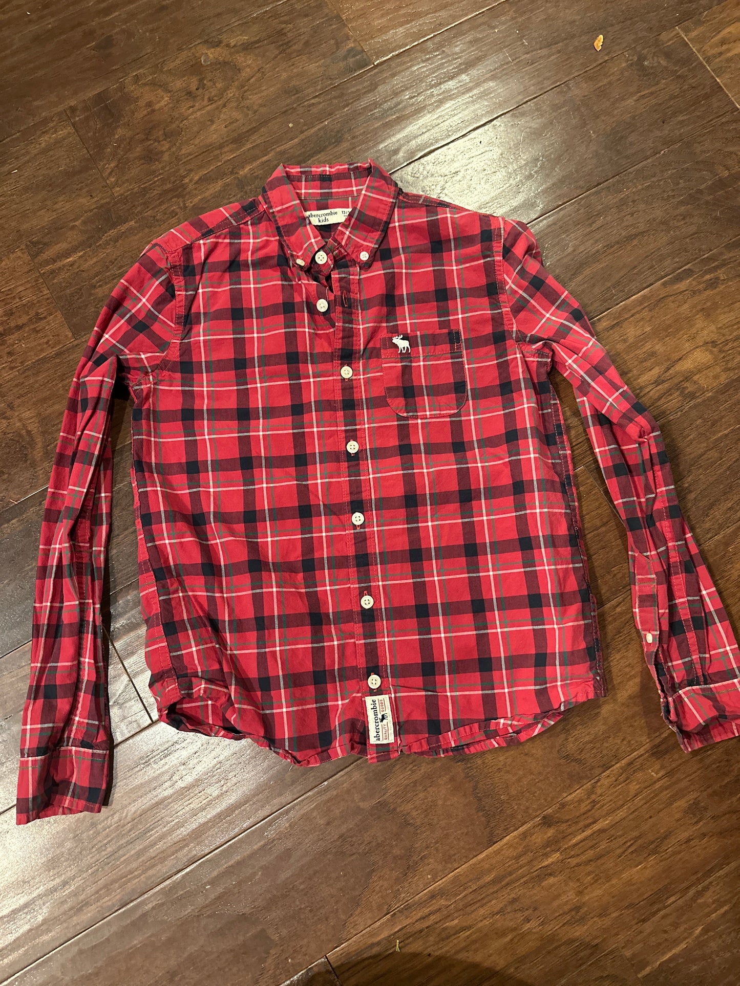 218 sz. Youth large Abercrombie long sleeve *refuced*