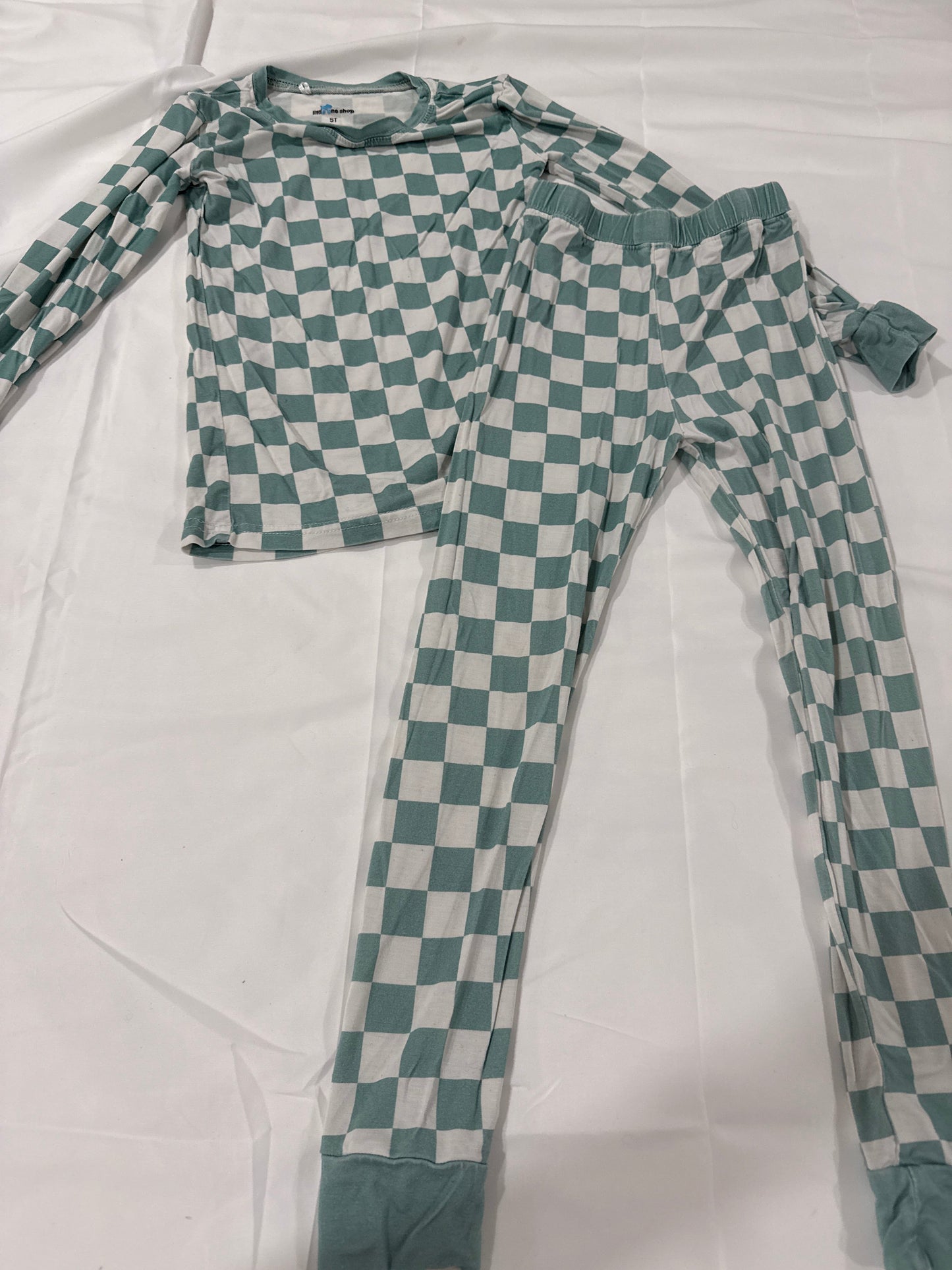 Seller 16- 5t little on shop bamboo set