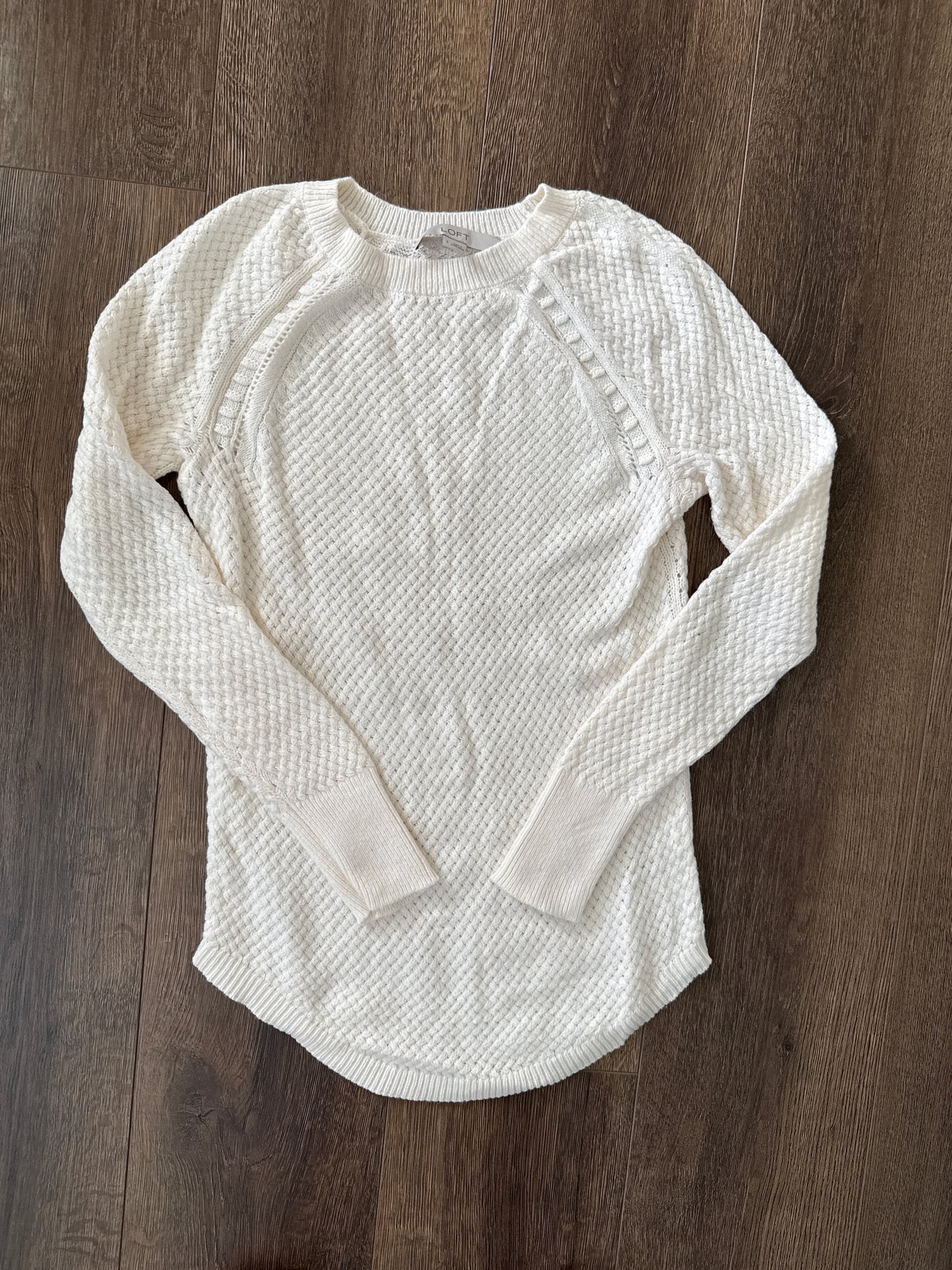 #173-LOFT women's sweater size S