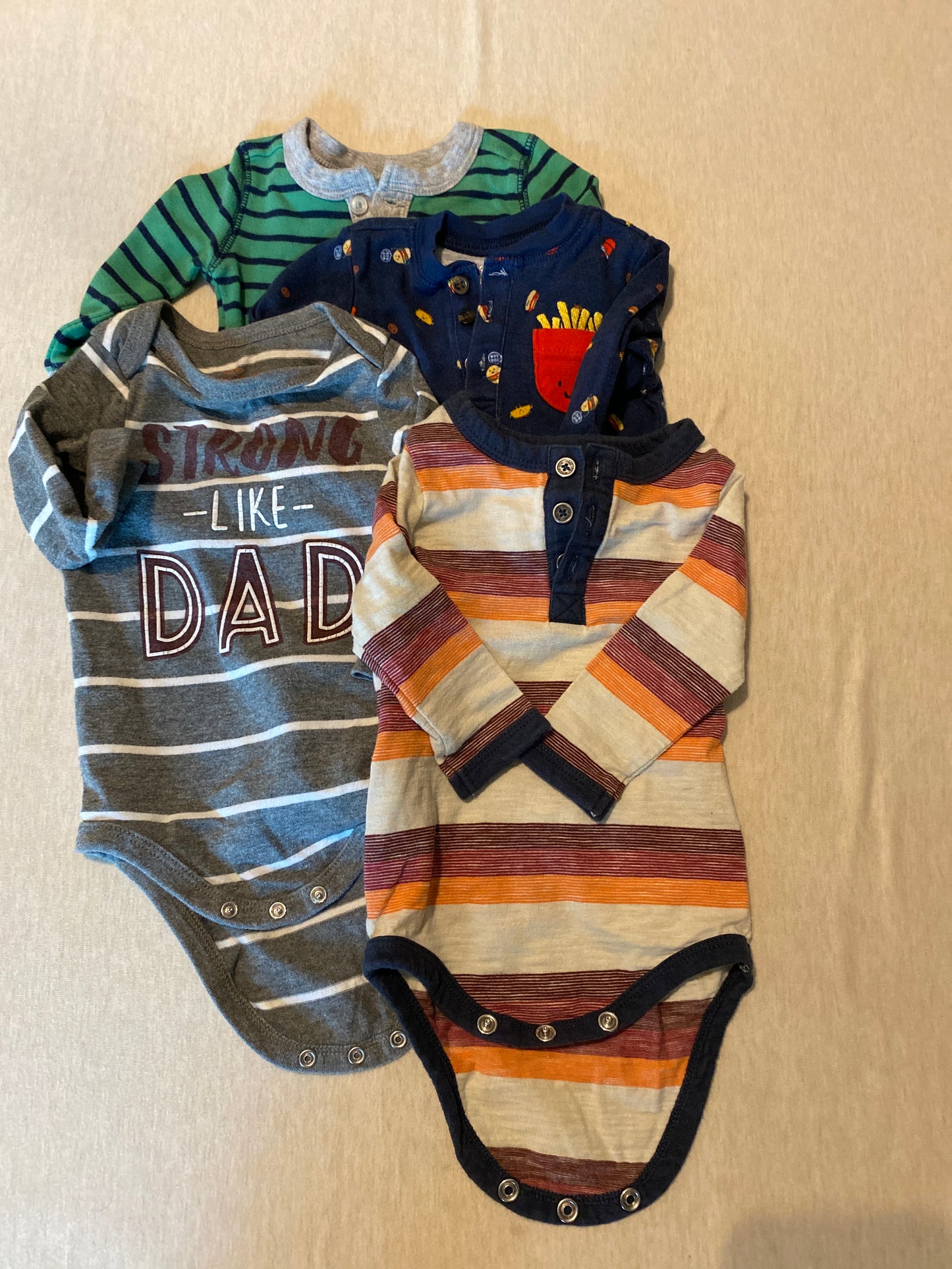 Seller #86 Long sleeve onesies (6 month)