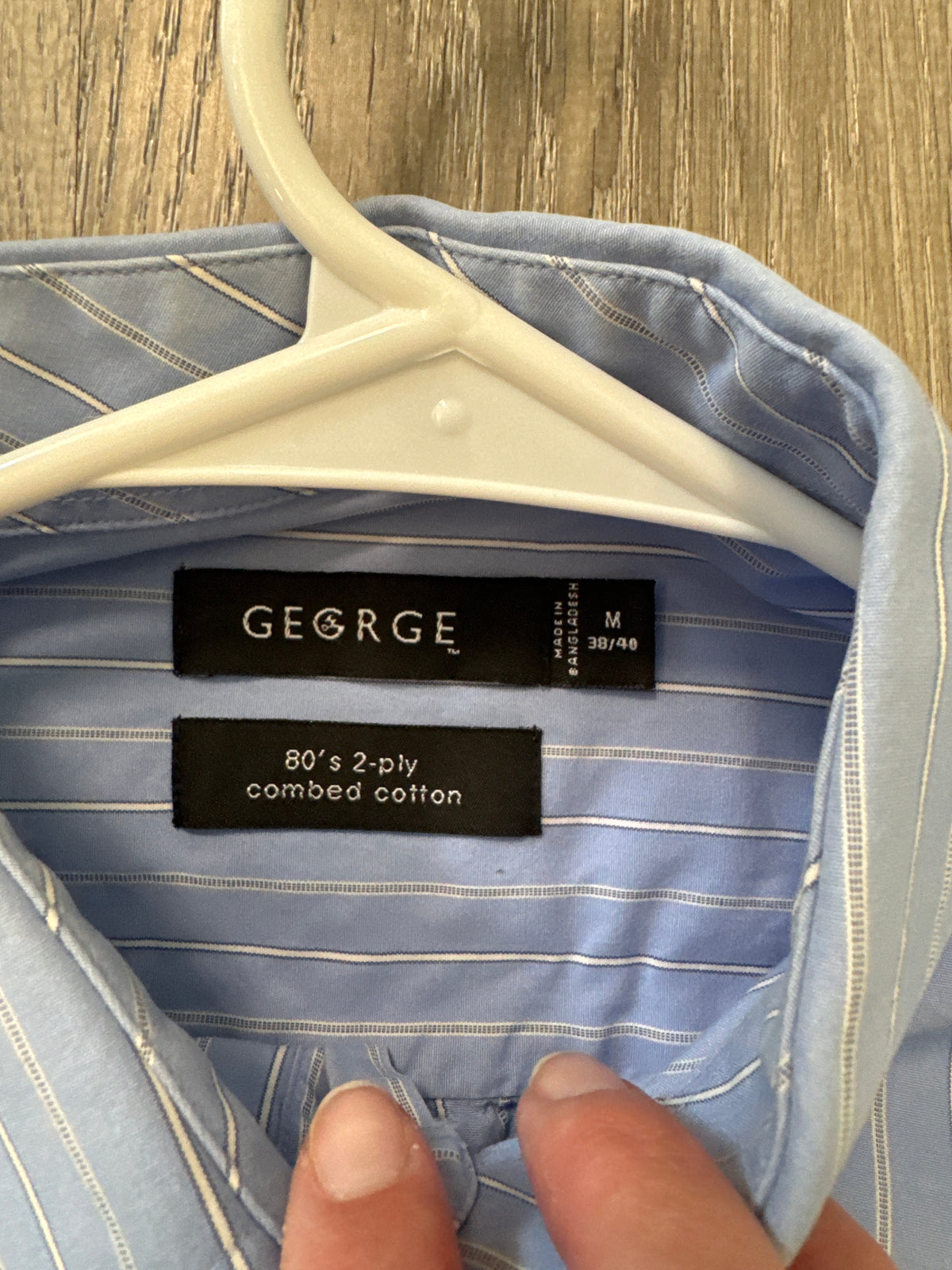 #149 Men’s Medium George Blue stripe dress shirt