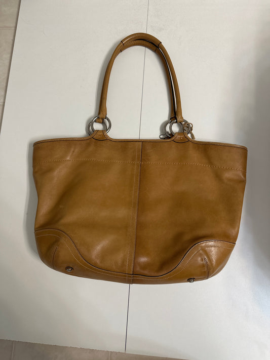 #133 Coach Camel Colored Leathet Bag Purse Handbag