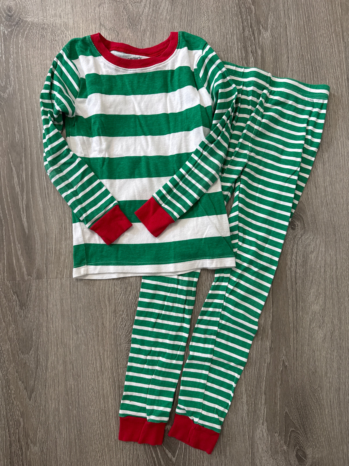#149 Kids size 7 Christmas pajamas