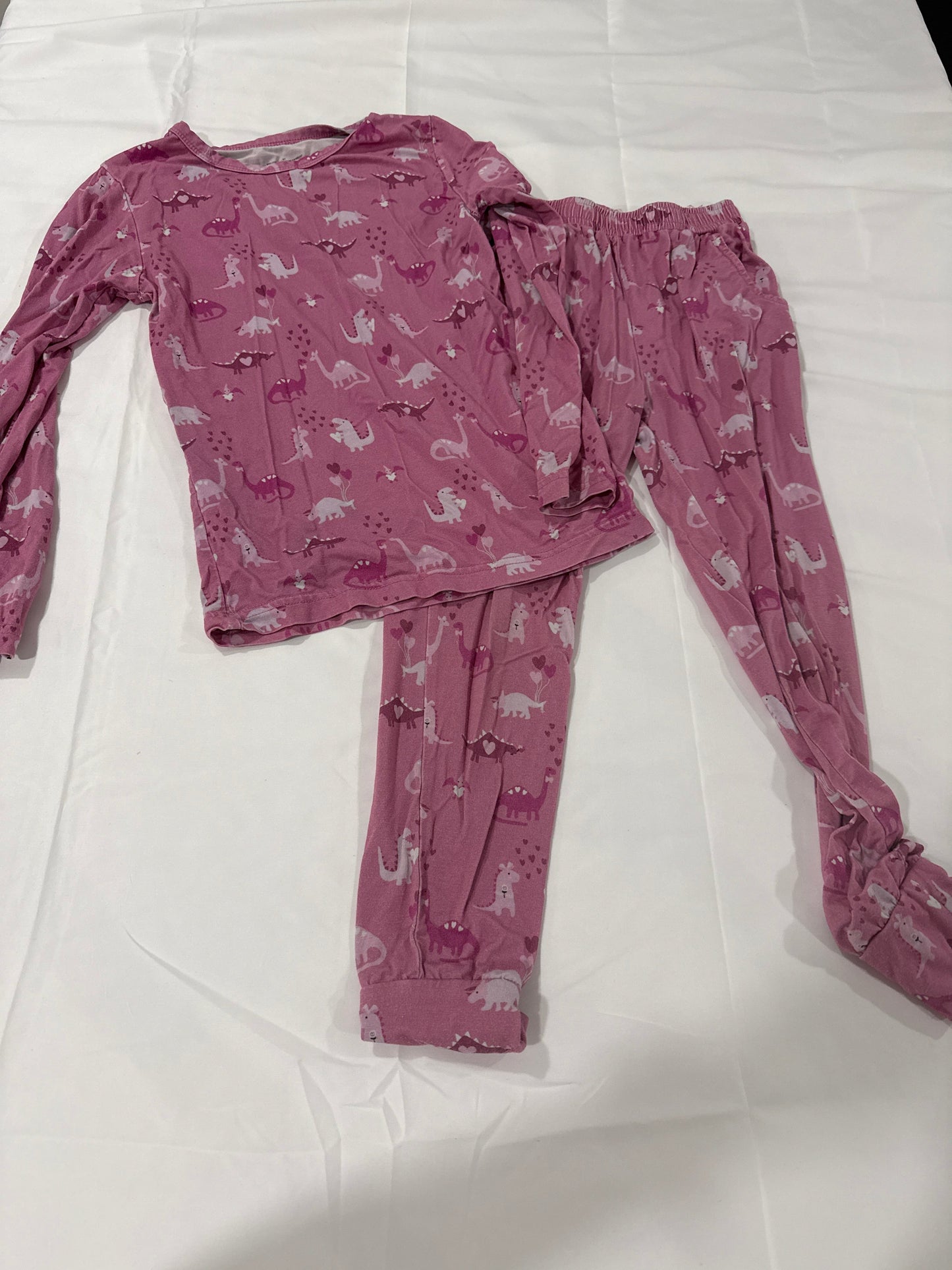 Seller 16- 5t little sleepies