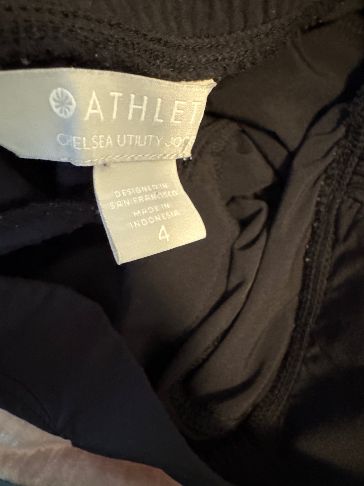 Seller #127 Athleta jogger Women's Size 4