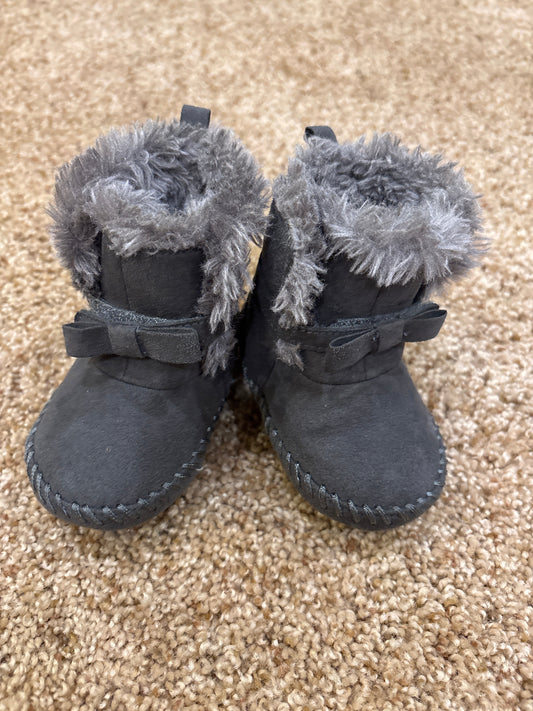 #47 girls Teeny Toes grey boots Kids Size 3