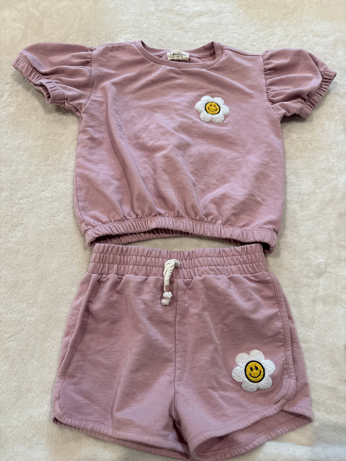 #81 Girls 6 Jessica Simpson Smiley Set euc